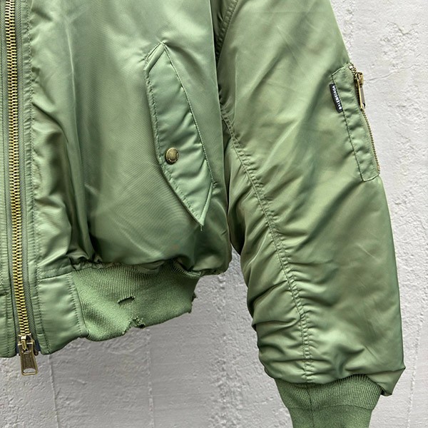 バレンシアガ Bomber フード ジャケット 偽物 ナイロン ボンバー ロゴ bam96677